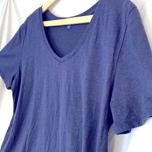 Splendid Navy Blue V-Neck Tee-Shirt